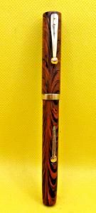 Waterman Vintage #7 Ripple Fountain Pen - Purple