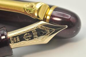 Sailor 1911 Fountain Pen 14K Nib Burgundy