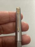 Parker Vintage Two-Tone Ballpoint Pen - Blue Ink