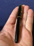 Vintage Parker Vacumatic Fountain Pen - Stylish Classic