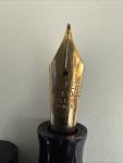 Parker Duofold Vintage Gold Fountain Pen Collectible
