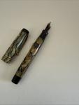 Parker Duofold Vintage Gold Fountain Pen Collectible