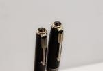 Parker Burgundy Pearl & Black Fountain Pen Set