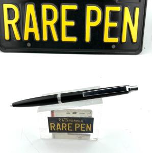 Montblanc 690 Black CT Ballpoint Pen