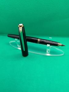 Montblanc Classic Fountain Pen with 14k Gold Nib