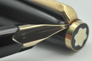 Montblanc 221 Vintage Fountain Pen with 14K Nib