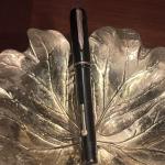 Vintage Universal V100 Fountain Pen with Gold Trim