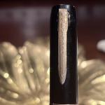 Vintage Universal V100 Fountain Pen with Gold Trim