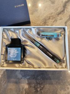 Sailor Pro Gear Slim Fountain Pen in Manyo #2 Moss - Fine