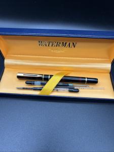 Vintage Waterman Laureat Fountain Pen Red Marble  Med Pt In Box