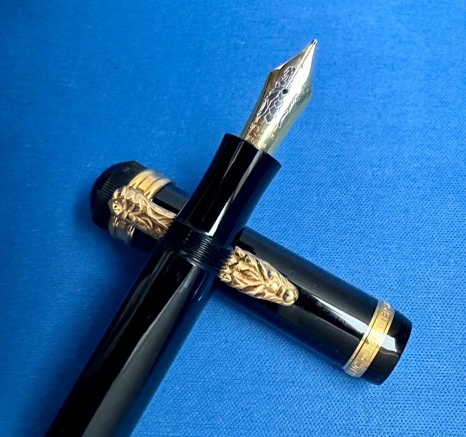 Montblanc Limited Edition Meisterstuck Imperial Dragon Luxury Pen