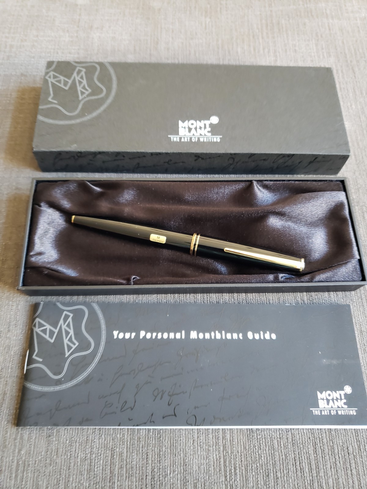 Montblanc Classic Black Fountain Pen, Vintage 14K