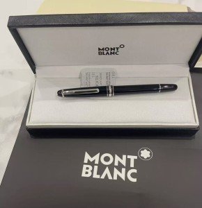 Montblanc Meisterstück Classique Black Rollerball Pen