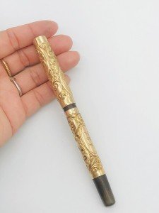 Golden Floral Carved Fountain Pen with 14K Nib