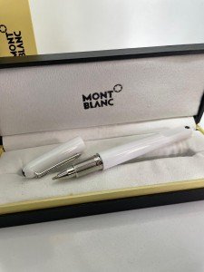 Montblanc Starwalker Rollerball Pen - Luxury Writing