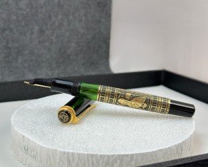 Pelikan M700 Toledo & 1950s Green Striped Fountain Pens