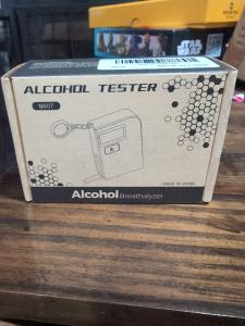 Portable Mini Alcohol Breathalyzer Keychain Tester