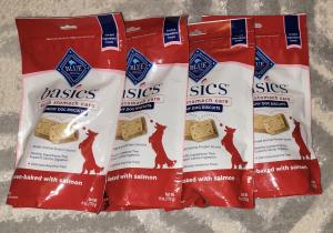 BLUE Basics Crunchy Dog Biscuits for Skin Care