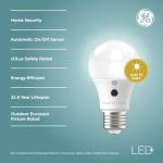 GE LED Dusk to Dawn Outdoor Light Bulbs (2 Pack)