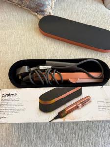 Dyson Airstrait: Wet to Dry Hair Straightener