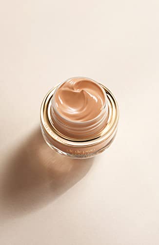 Luxury Beauty: Clé De Peau Beauté SPF 22