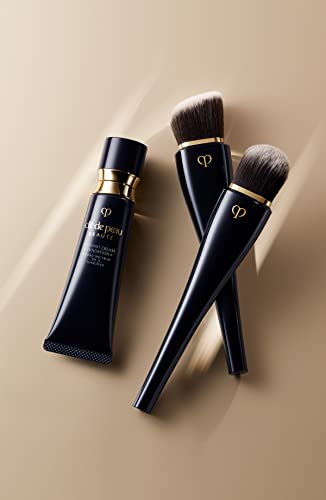 Clé de Peau Beauté Radiant Cream Foundation SPF 25
