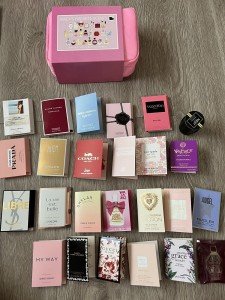 Macy's 2024 Women's Luxury Fragrance Sampler Set