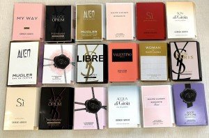 18 Luxury Designer Women's Fragrance Sample Sprays