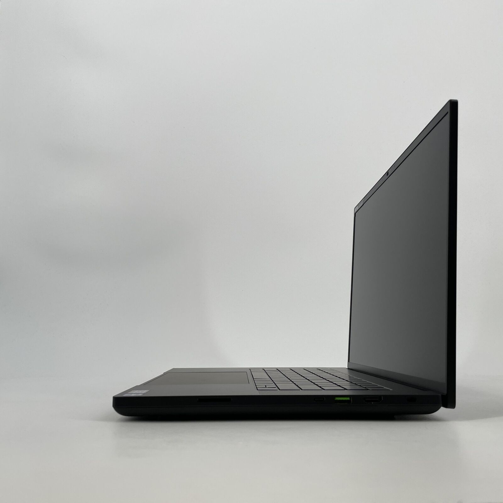 Razer Blade 16 Black Gaming Laptop 32GB 1TB