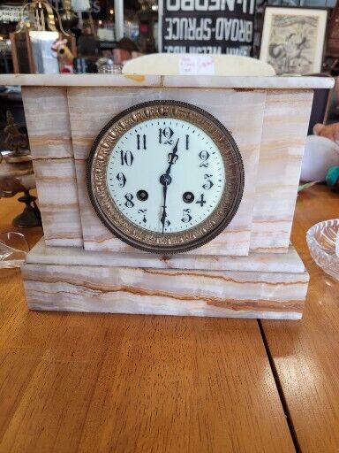 French Onix Mantel Clock Meuaille Vingenti Top Damage