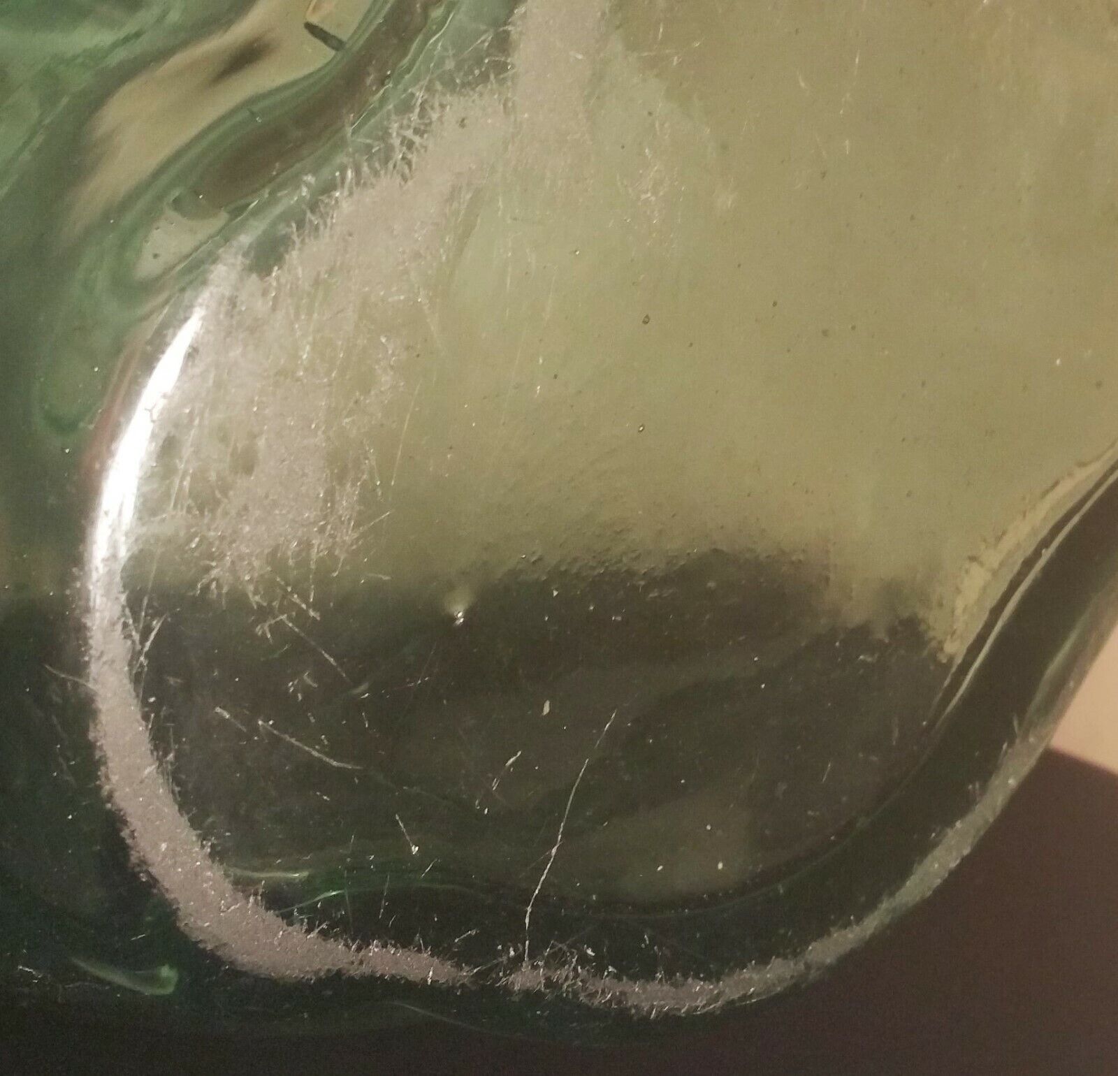 Colonial America Era Etched Uranium Flip Glass Vase