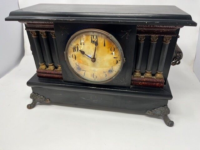 1800's antique wooden mantel clock