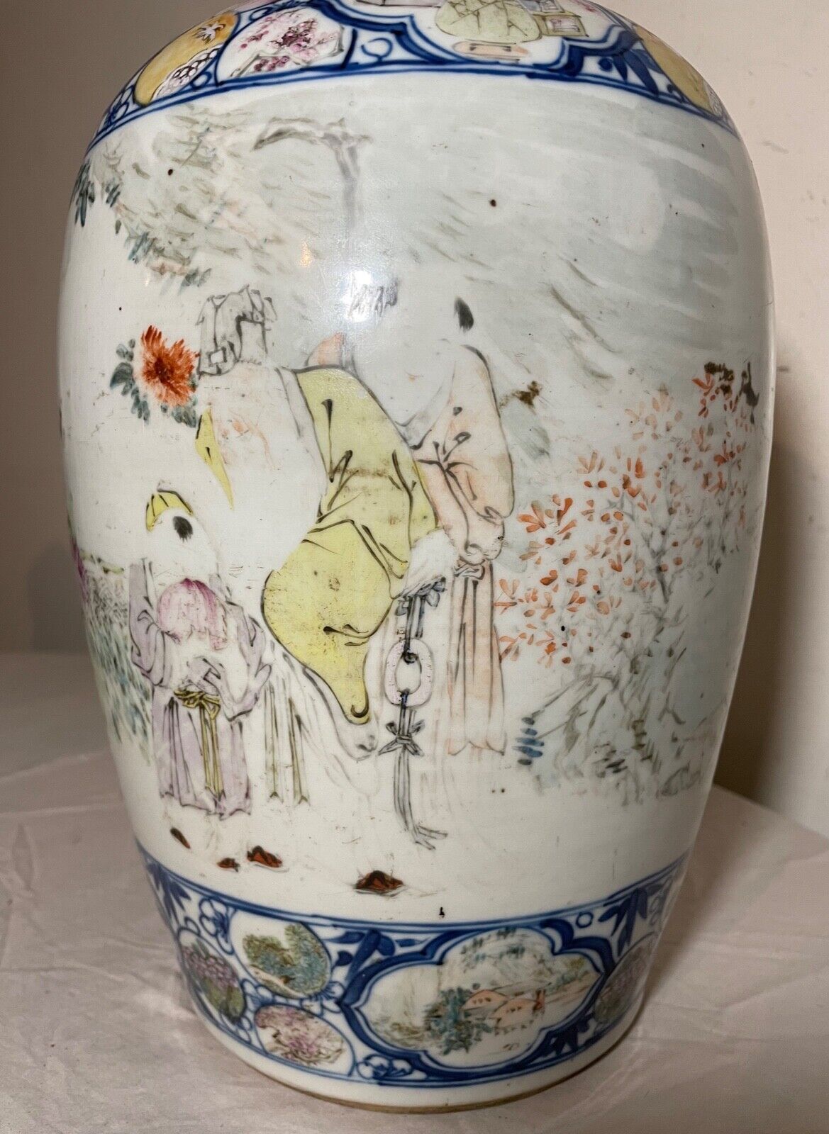 Antique 1700's Chinese Famille Rose Porcelain Ginger Jar