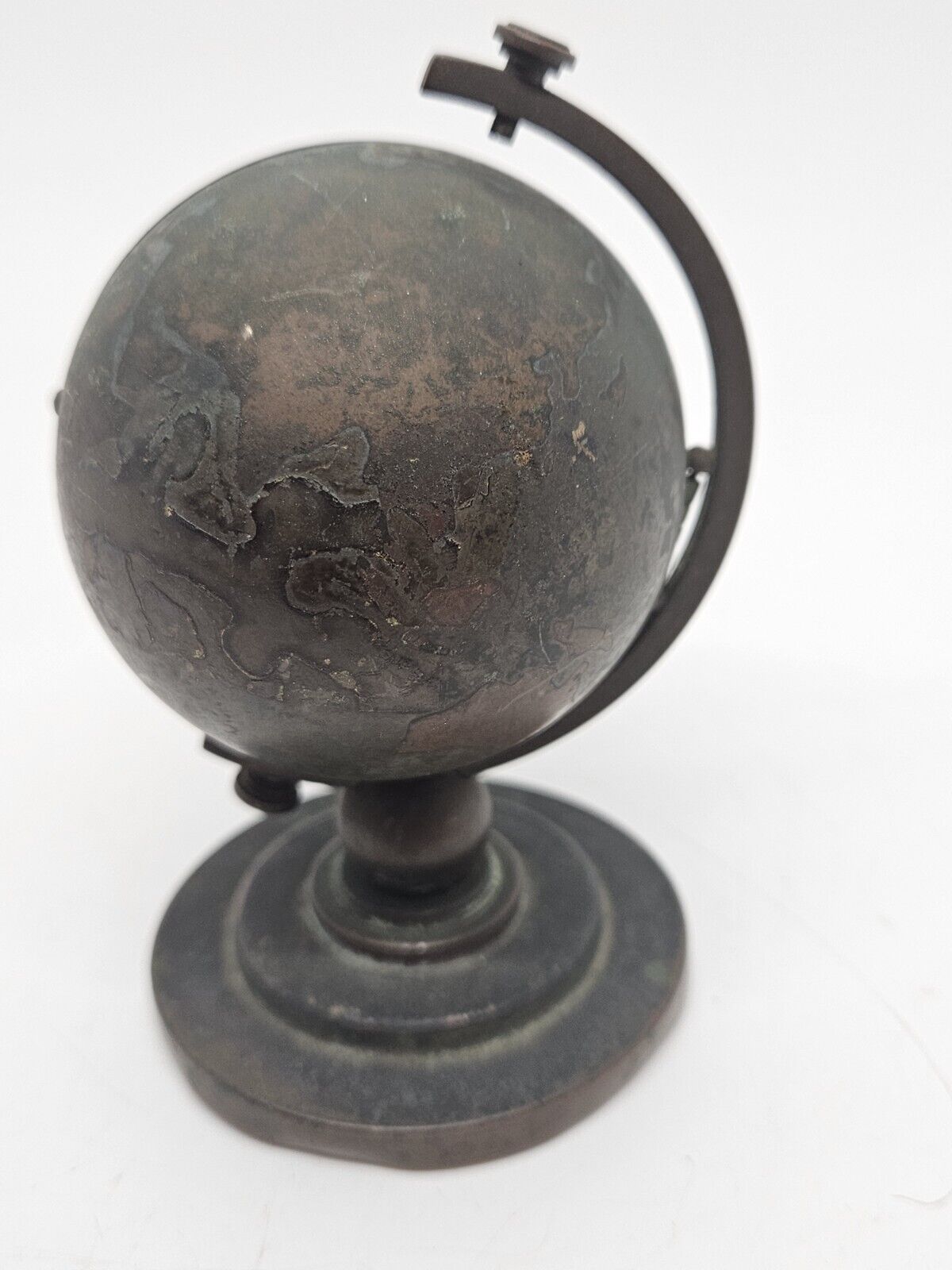 Europa Swiss Brass Globe Wind-Up Desk Clock