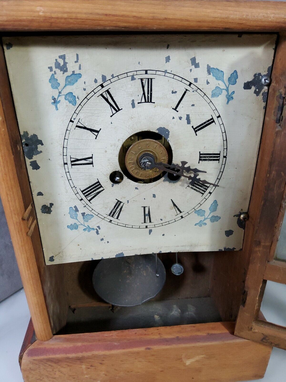 1887 Connecticut 30 Hour Alarm Clock with Key