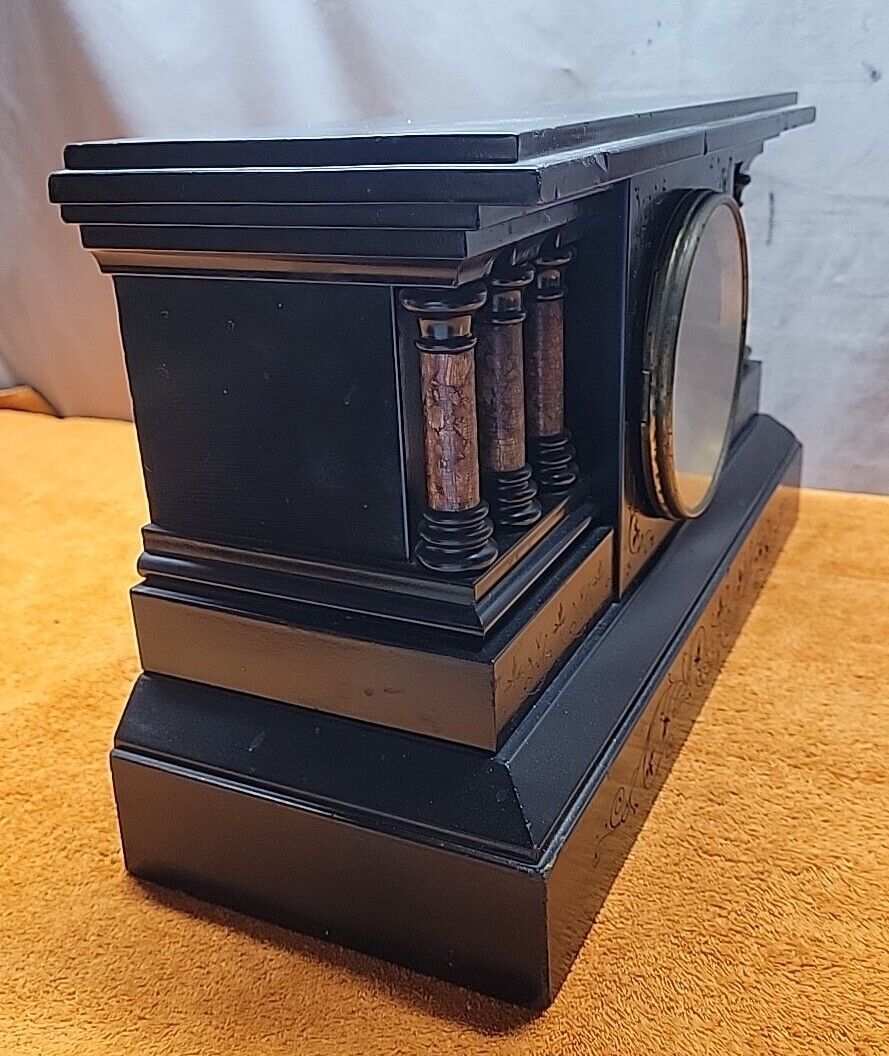 Elegant 1900s Ingham Adamantine Mantle Clock - Vintage