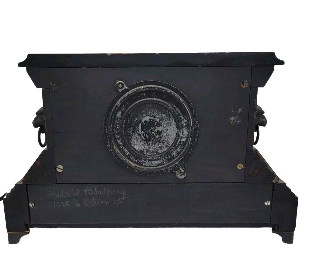 Ingraham 8 Day Gonging Mantle Clock circa 1800s