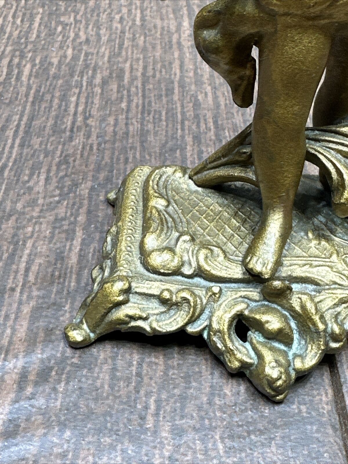 Bronze Cherub Clock for Table or Mantel Display
