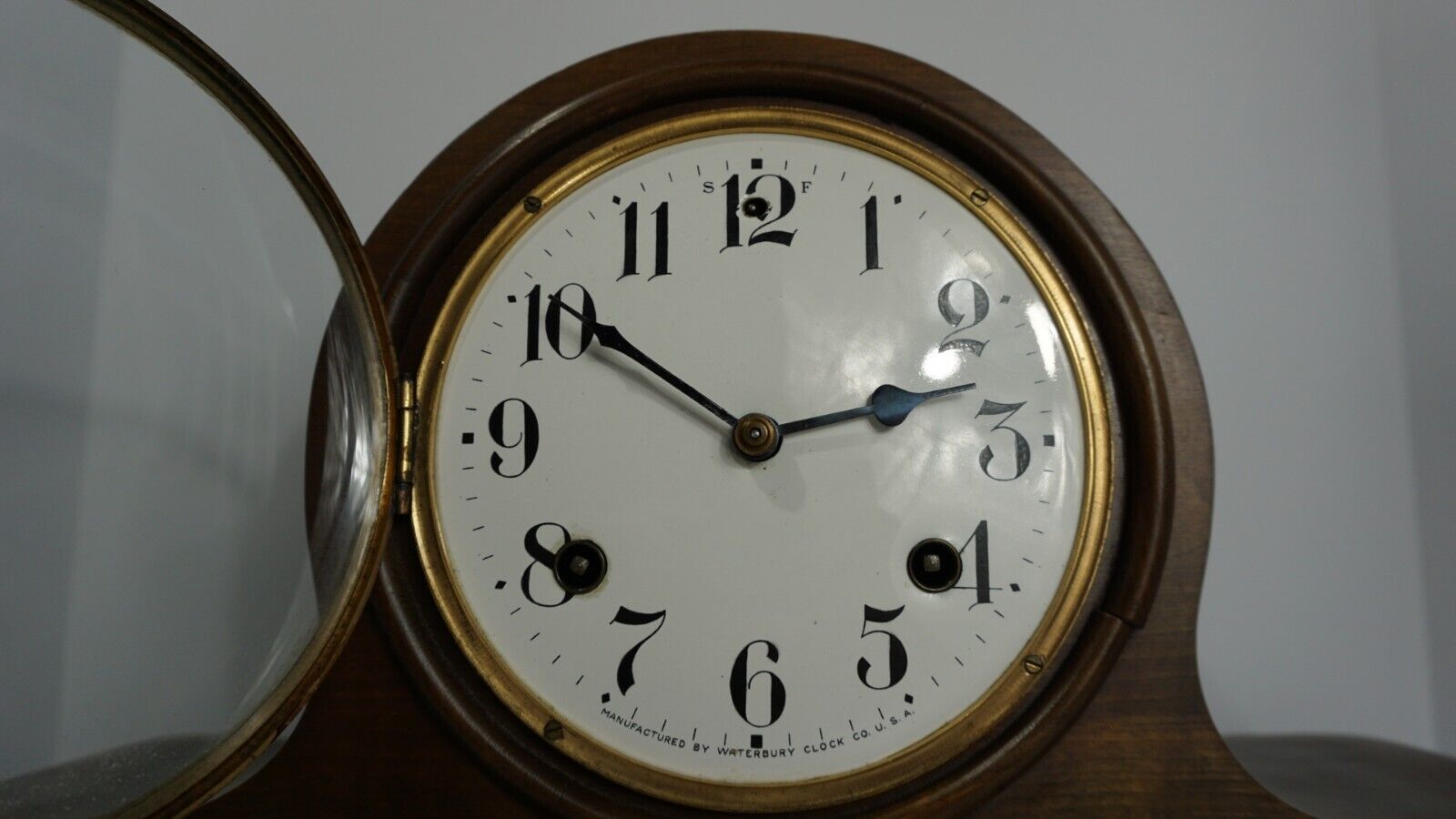 Late 1800s Mahogany Waterbury Mantle Clock, Time & Strike