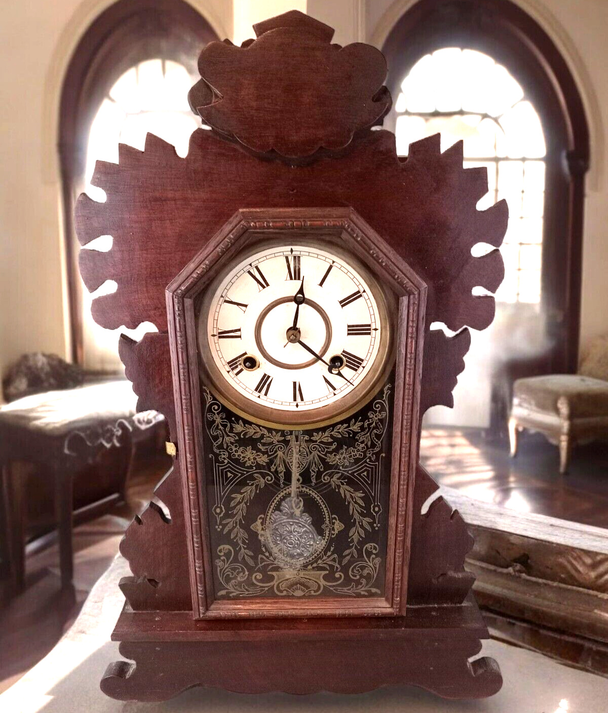 1800's Waterbury Dark Oak Victorian Mantel Clock - Working