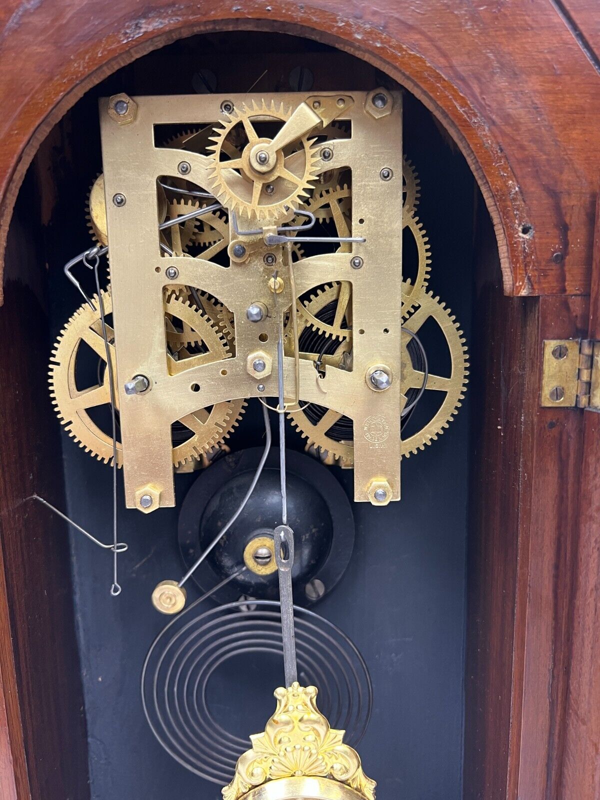 1800s Walnut Wood Working New Haven Mantel Clock
