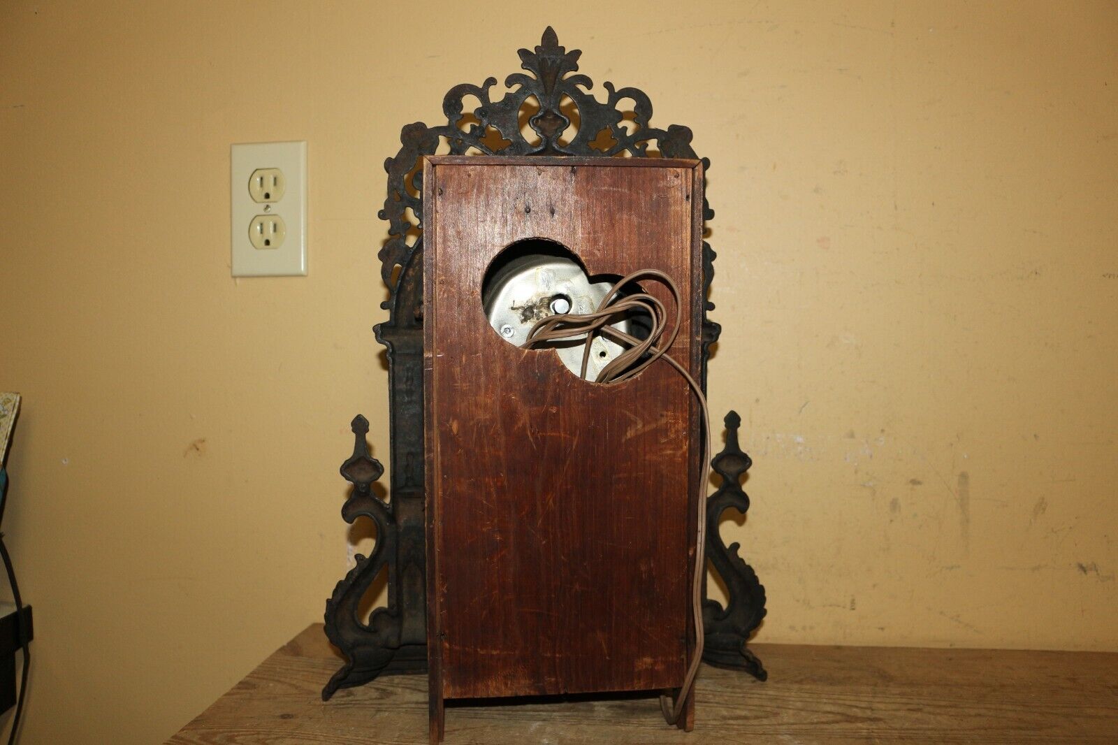 Gothic Victorian 1800's Ornate Cast Iron Mantel Clock