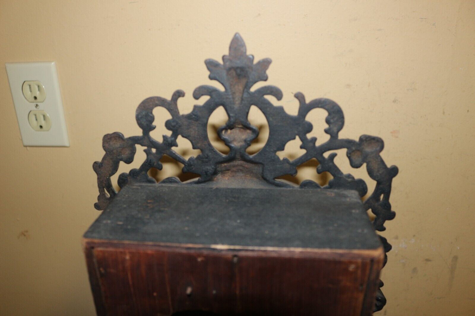 Gothic Victorian 1800's Ornate Cast Iron Mantel Clock