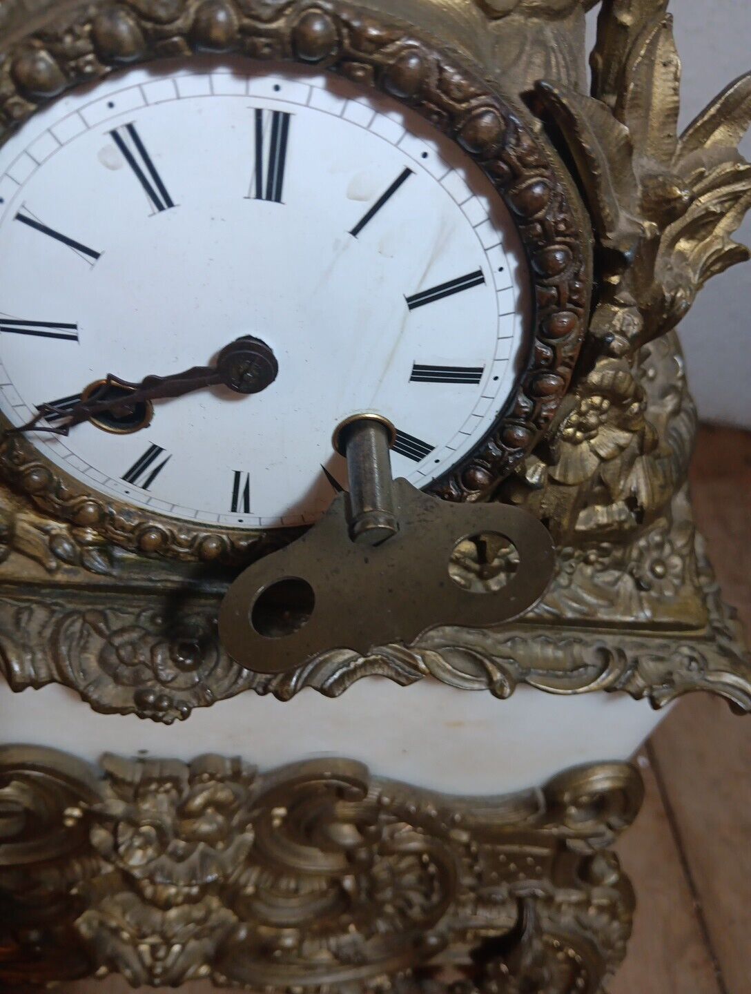 French Bronze Marble Mantel Clock 1800's Medaille De Bronze