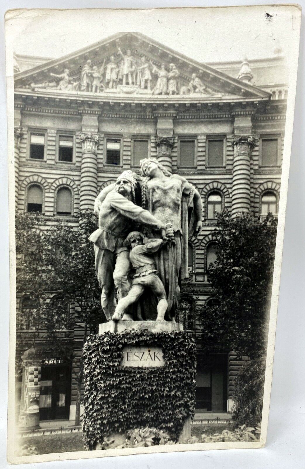 1900s Statue of Liberty Szabadság Square Photo Budapest