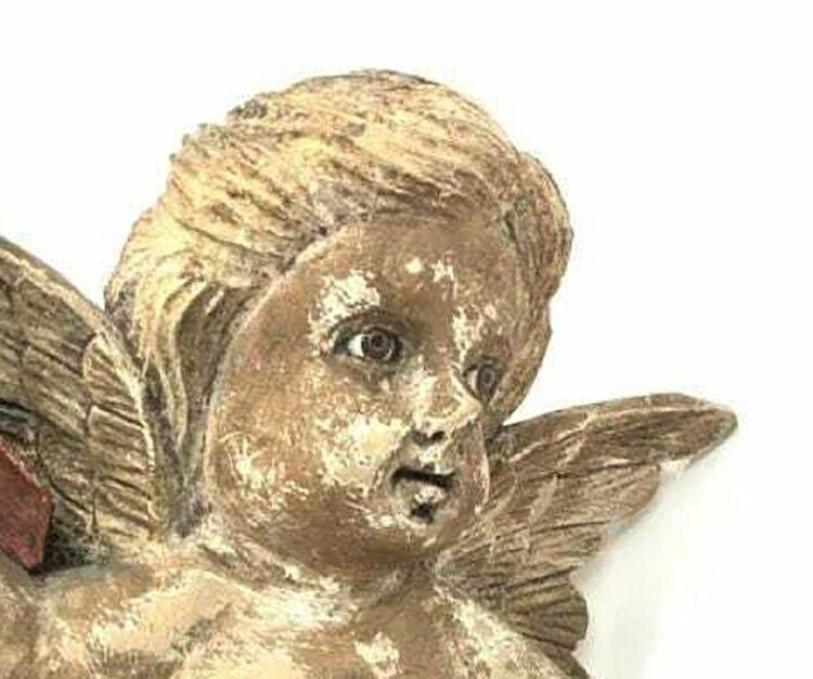 Angel figurine from the Baroque era
