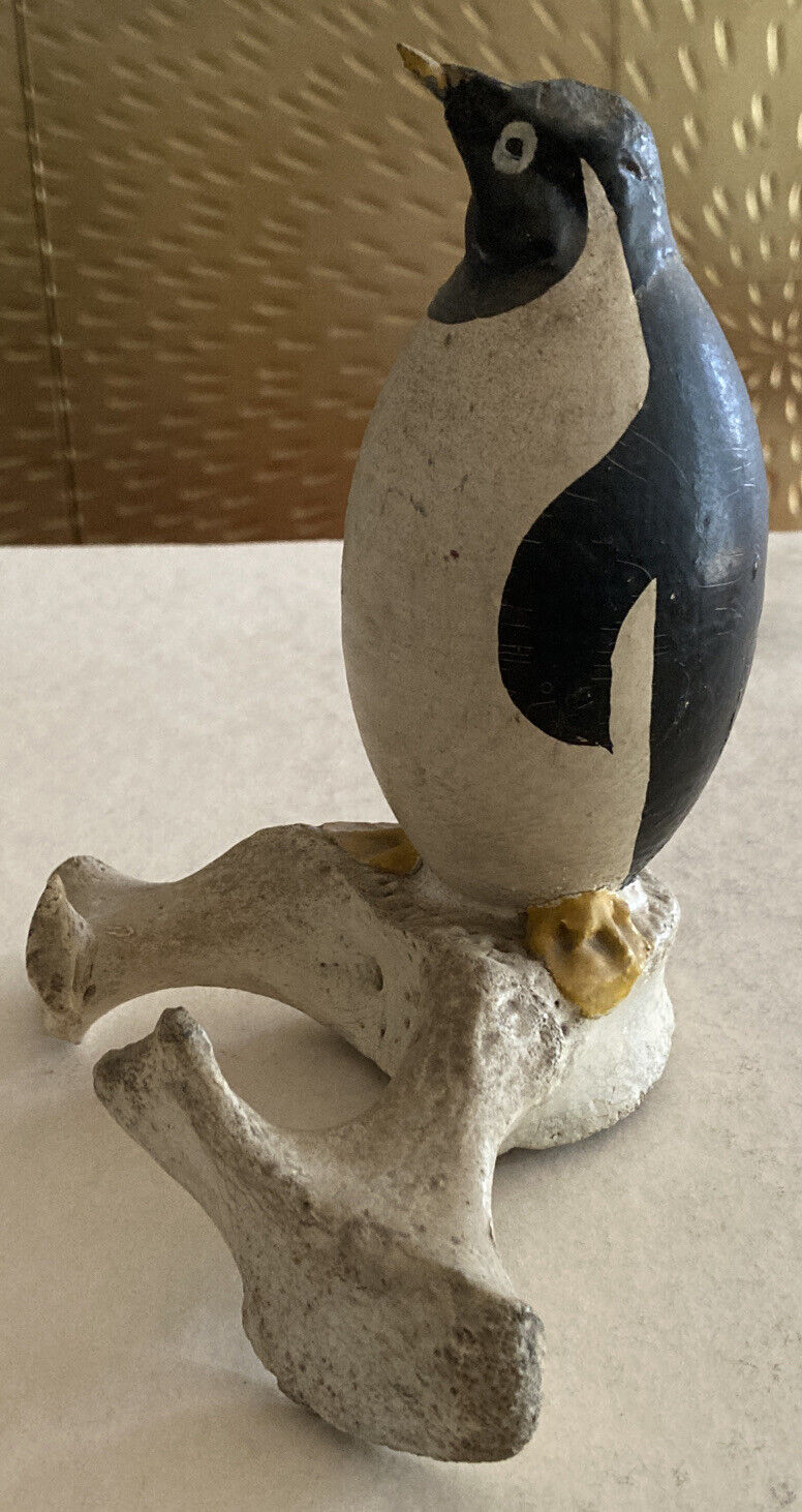 1800s Inuit Eskimo Polychrome Penguin Carving Sculpture