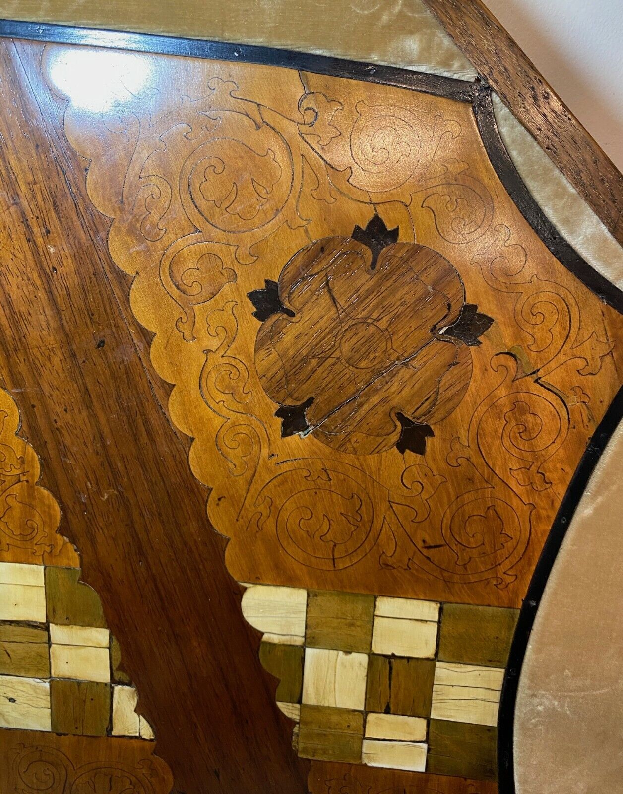 1700's heraldic wood marquetry coat of arms plaque