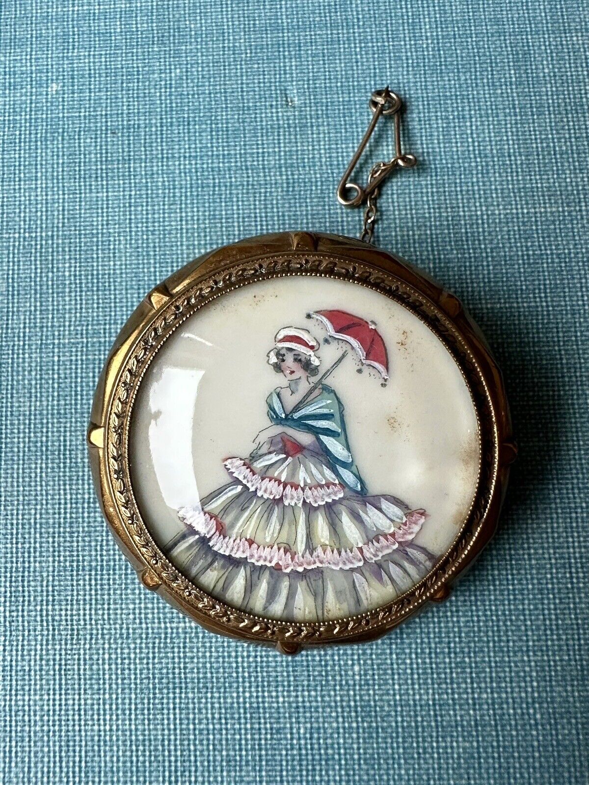 1900s English Thomas L Mott gold filled brooch