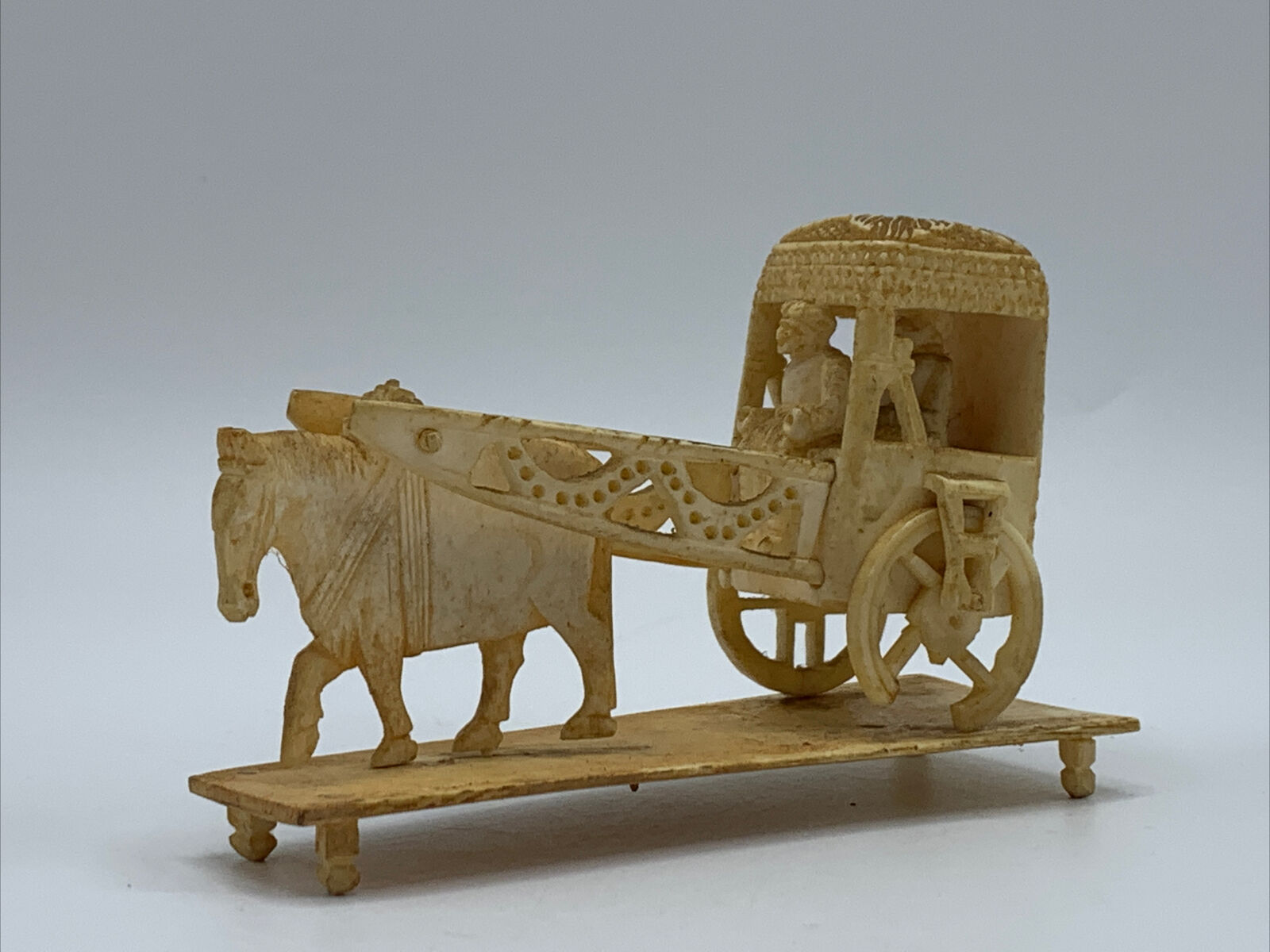 Late 1700s Inuit / Asian / Indian Chariot Artifact